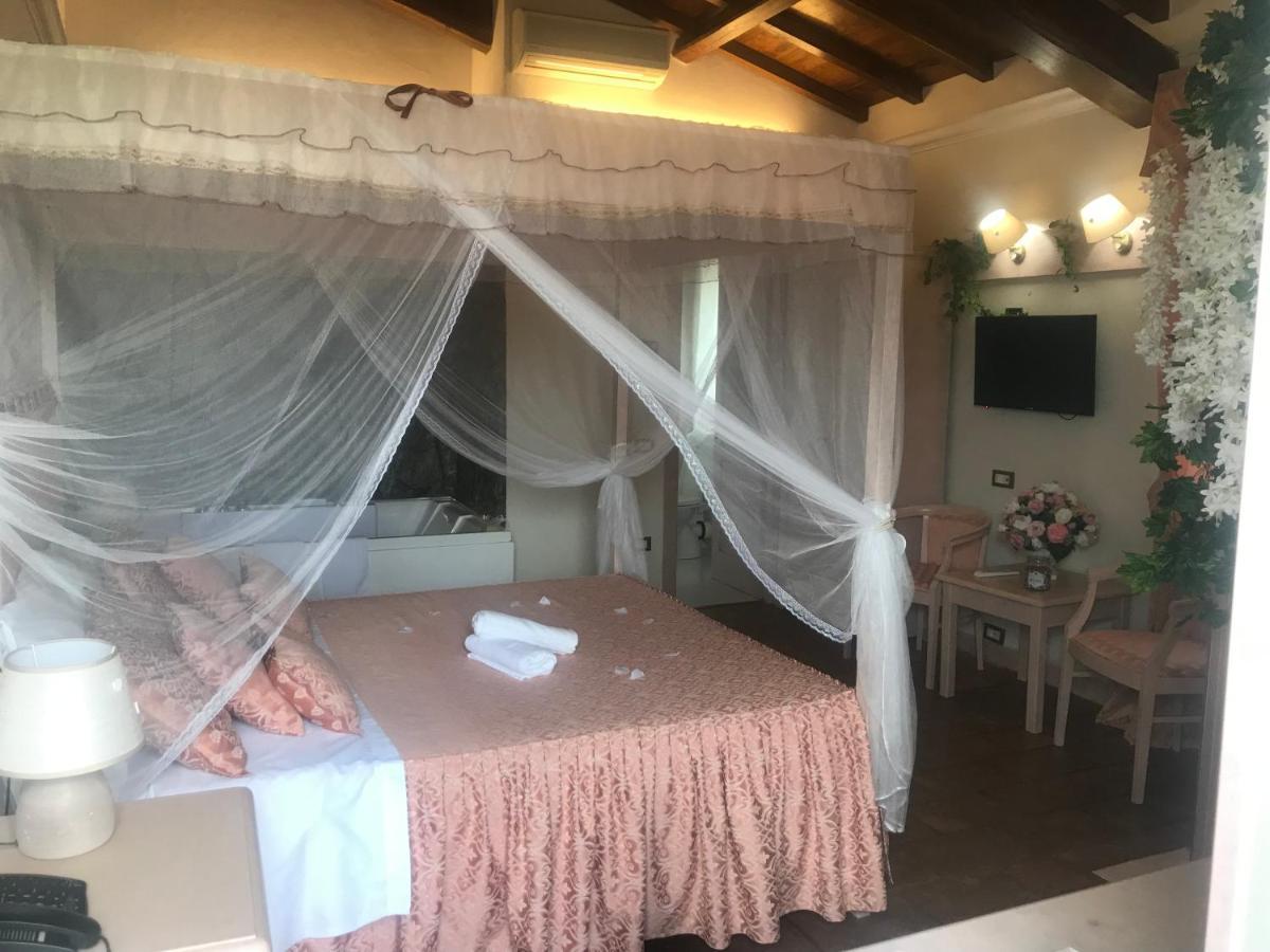 ホテル Casale Certosa Pavona エクステリア 写真