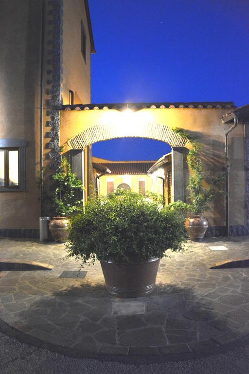 ホテル Casale Certosa Pavona エクステリア 写真