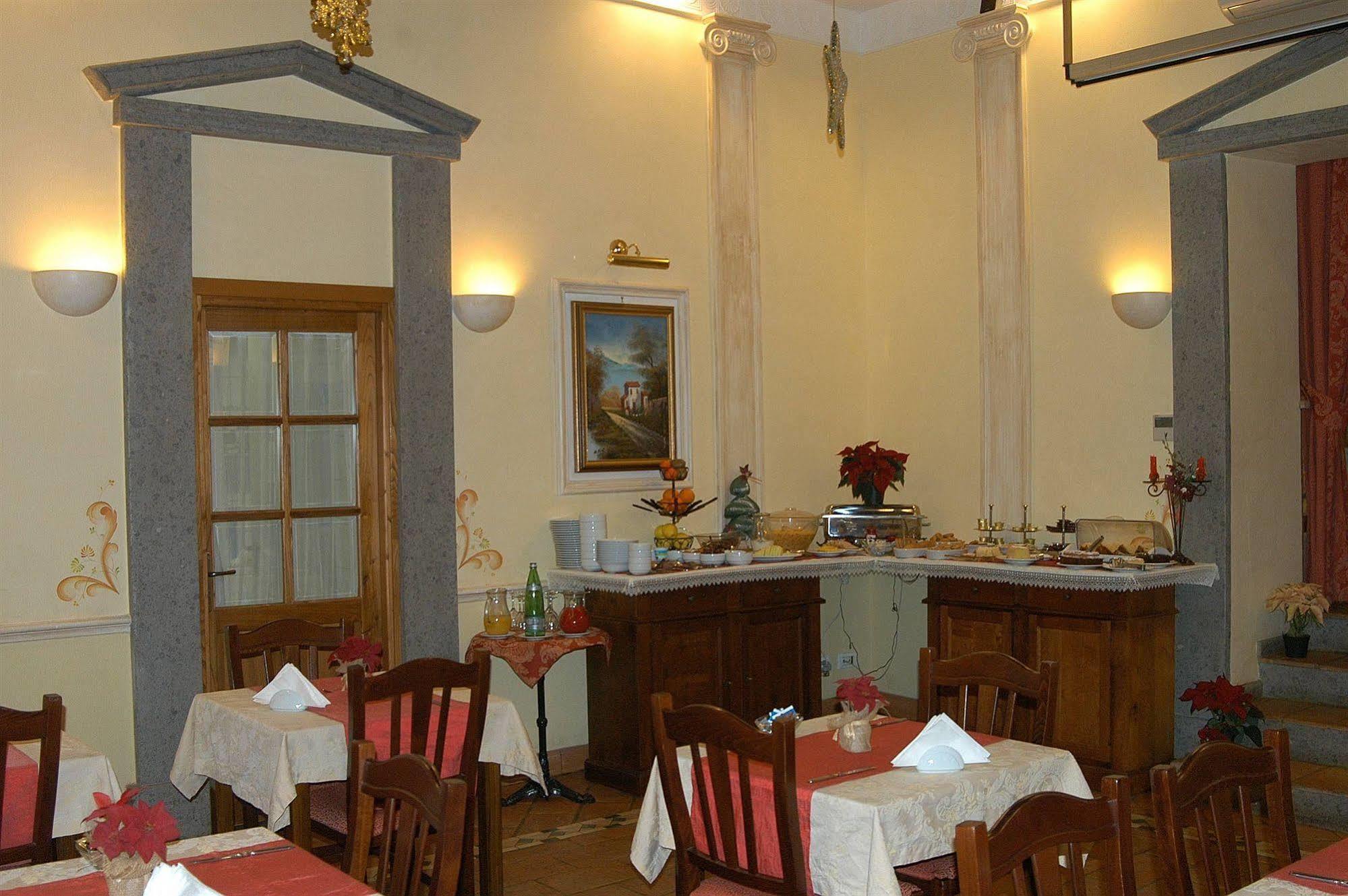 ホテル Casale Certosa Pavona エクステリア 写真